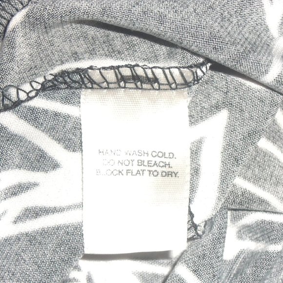 White House Black Market Small Skirt Floral Print Stretch Knit Washable - Picture 5 of 6